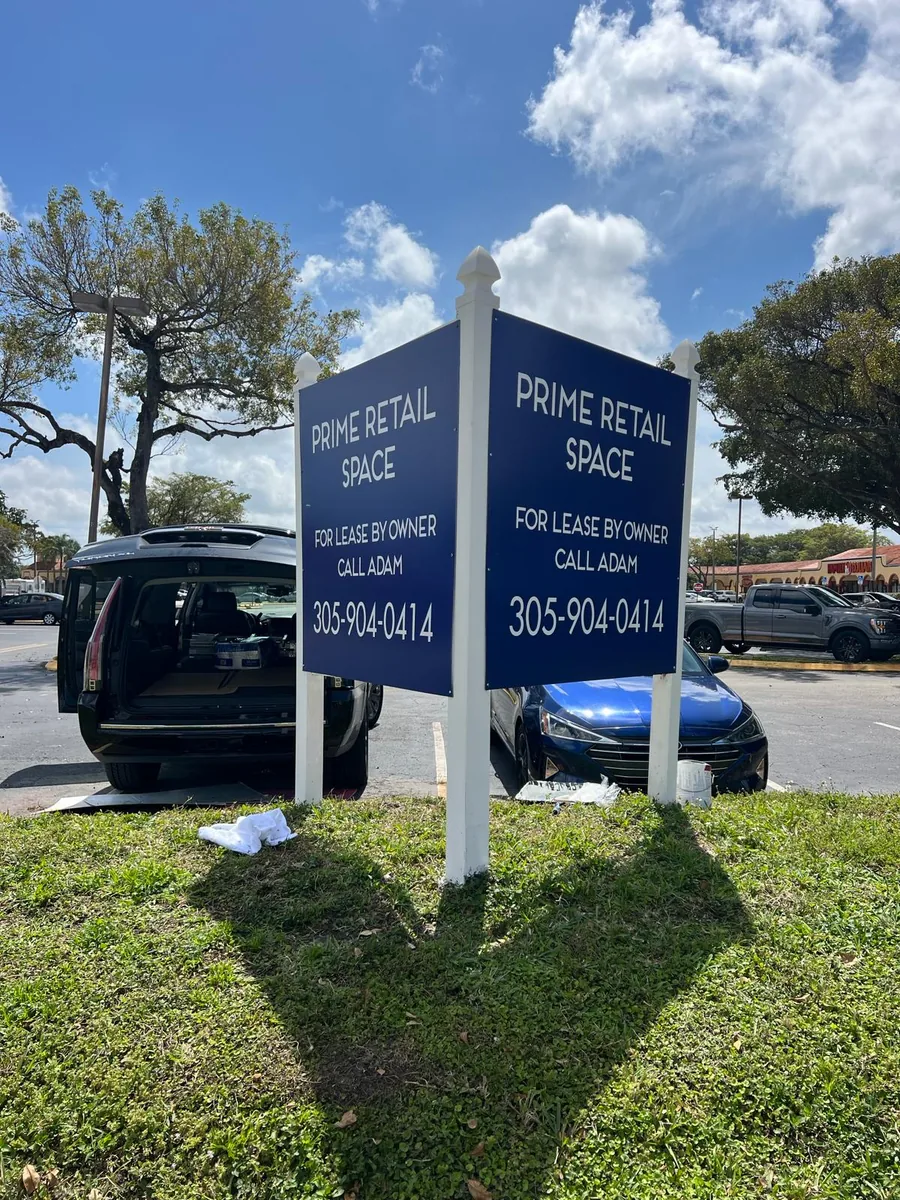 Real Estate Posts & Signs — view 4