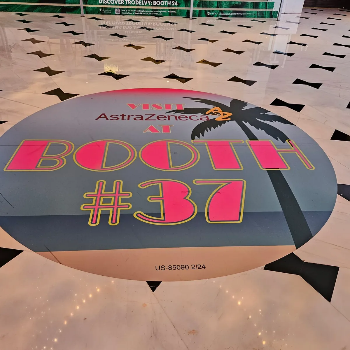 Floor Graphics — view 6